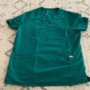 FIGS Scrub Top Size Large